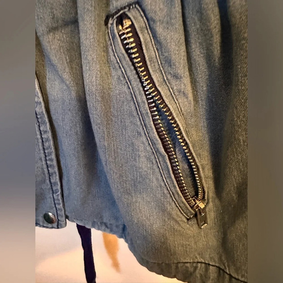 Women’s Vintage Cotton Chambray Zip Jacket With Hood - Picture 9 of 10